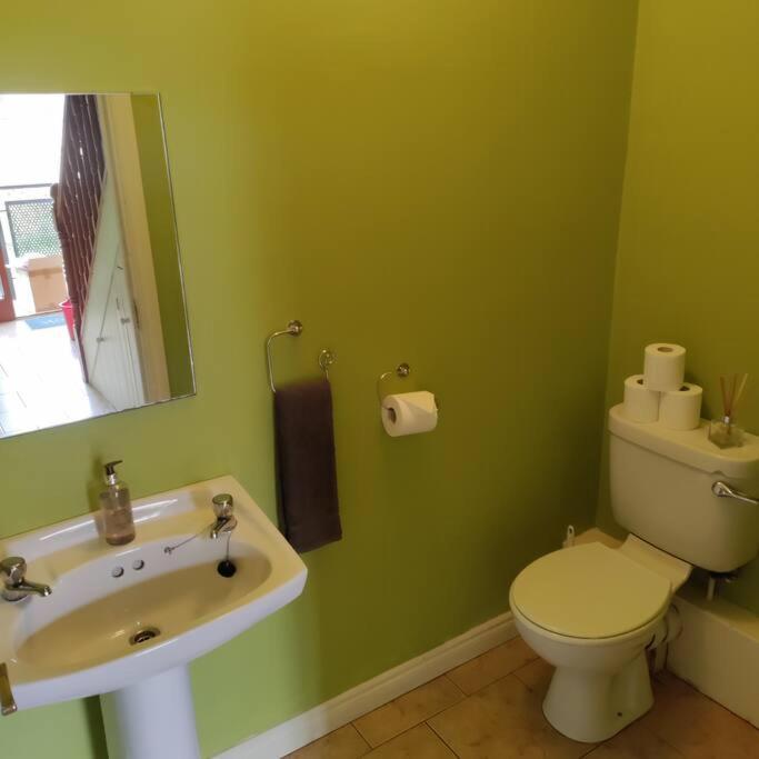 Apt 3 The Grainstore Клифдън Екстериор снимка
